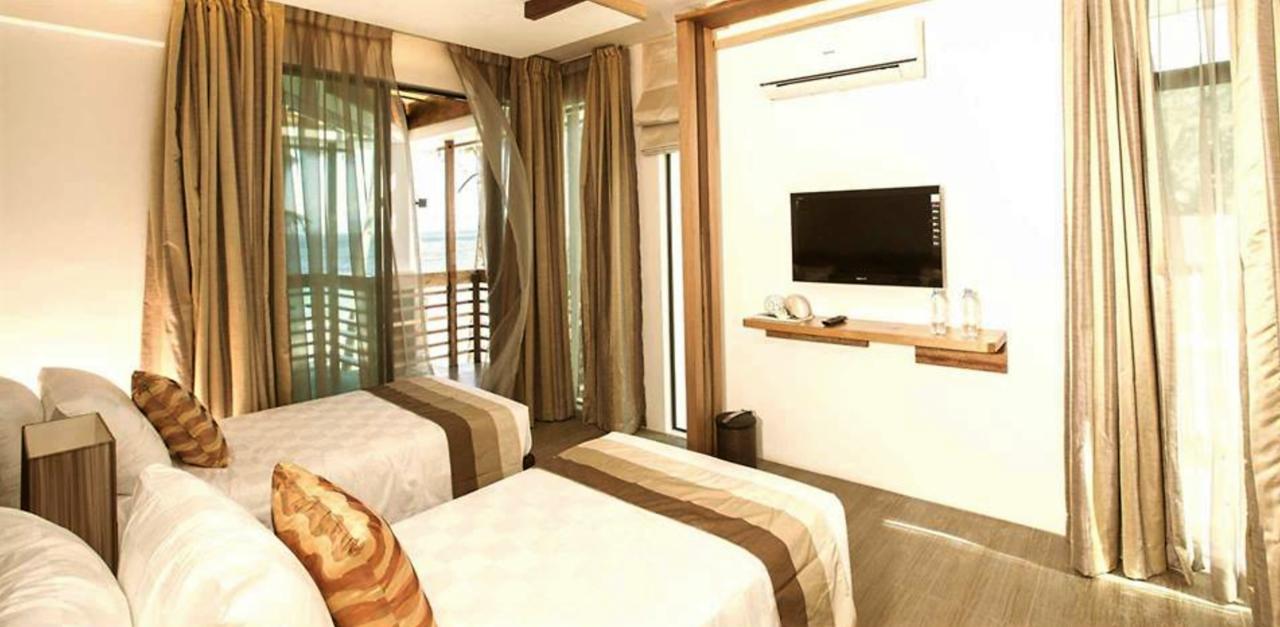 Infinity Resort Puerto Galera Exterior foto