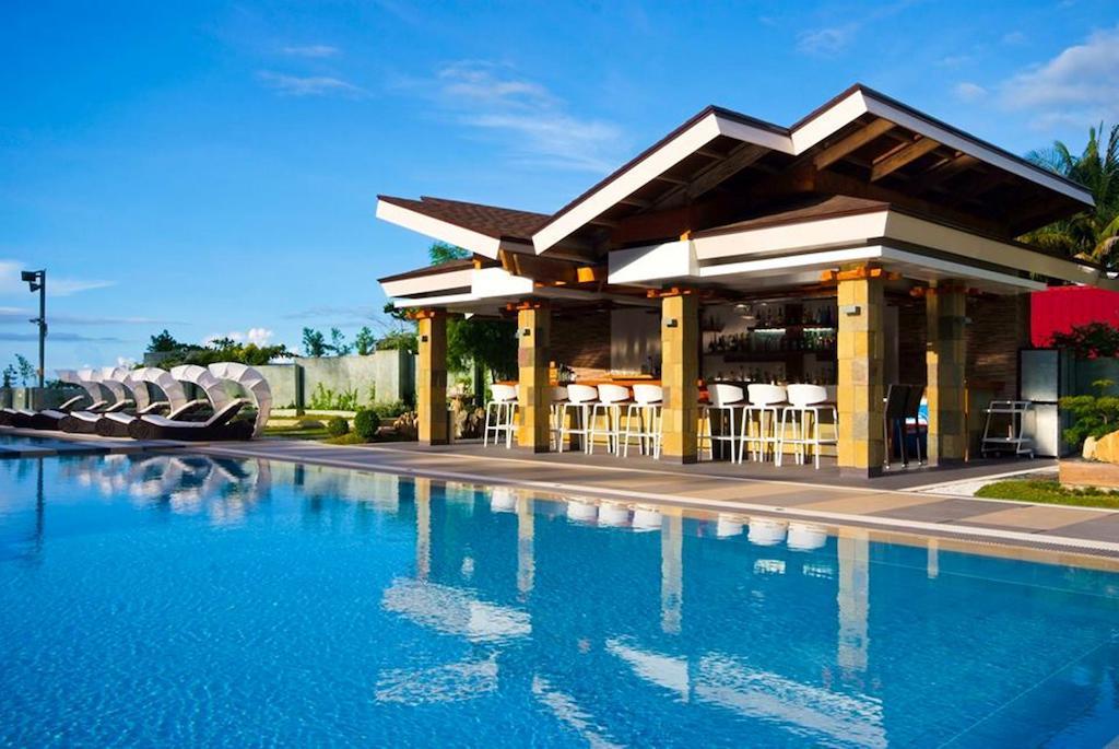 Infinity Resort Puerto Galera Exterior foto
